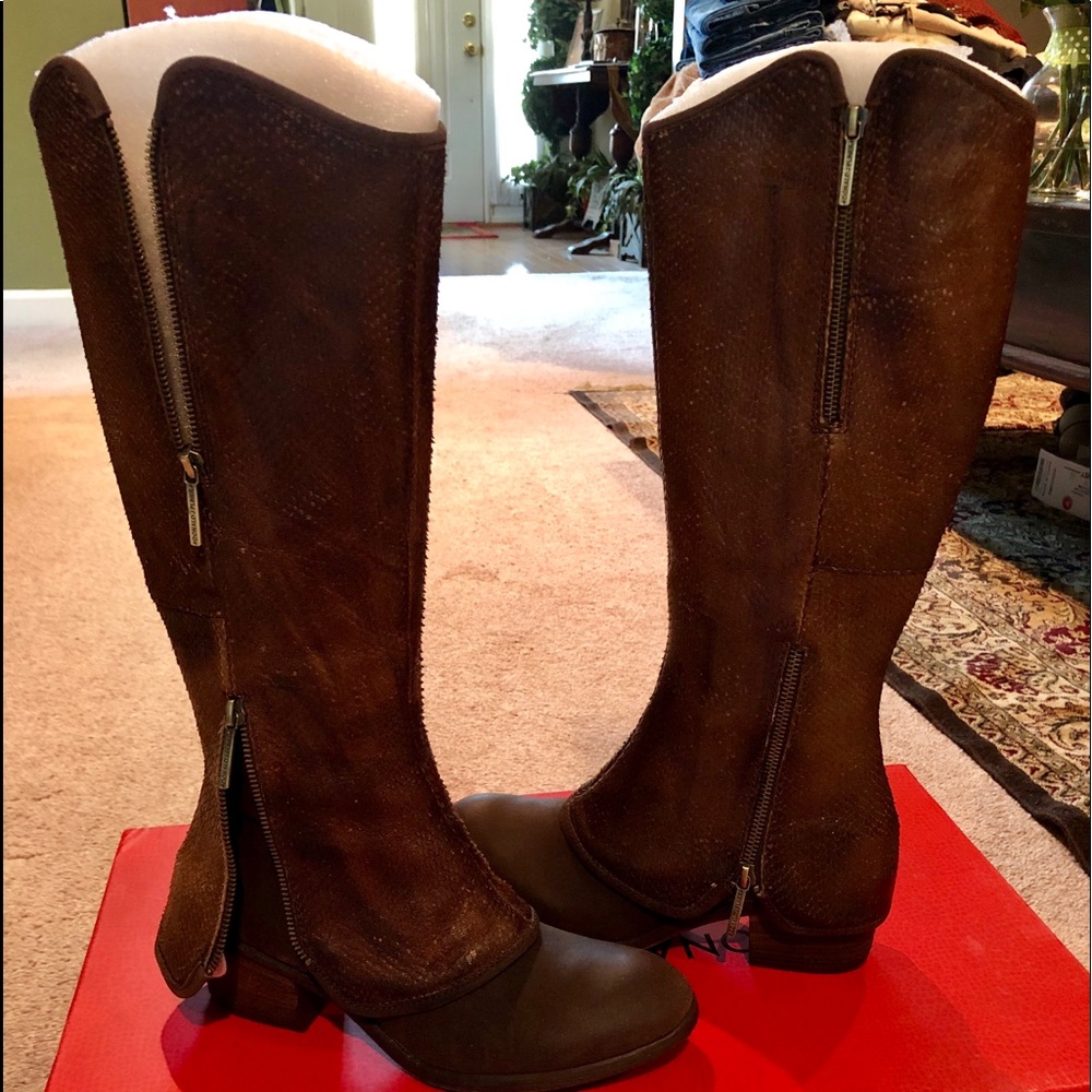 Donald J Pliner Devi4 Expresso/Dk Brown boots 7.5